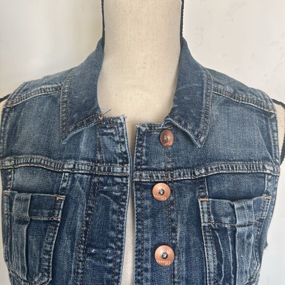 Express Denim Medium Wash Vest with Copper Buttons Cotton Blend Women’s Size M - Picture 9 of 12